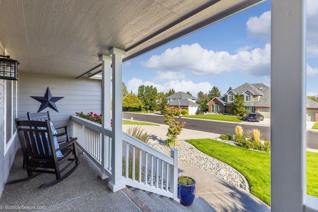 8721 N Kensington Dr, Spokane, WA 99208