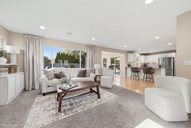 8721 N Kensington Dr, Spokane, WA 99208