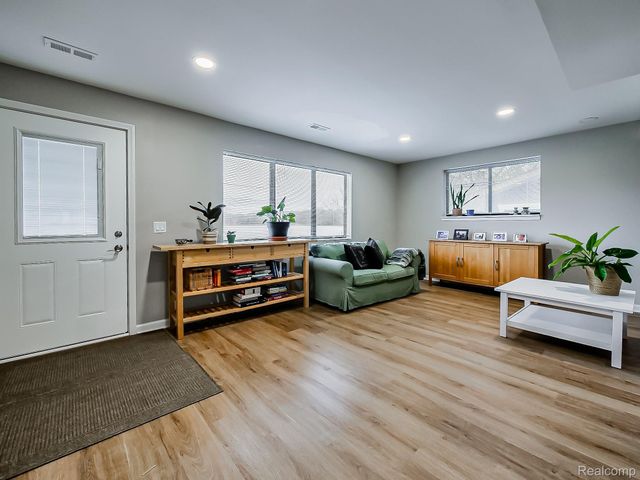 9900 S Big School Lot Lake Road, Holly Township, MI 48442