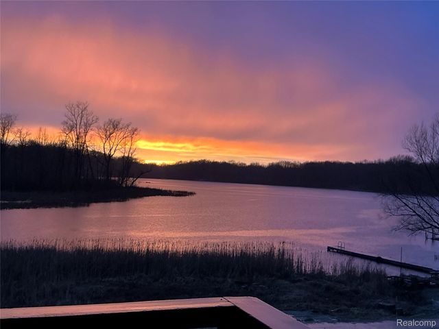 9900 S Big School Lot Lake Road, Holly Township, MI 48442