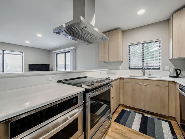 9900 S Big School Lot Lake Road, Holly Township, MI 48442