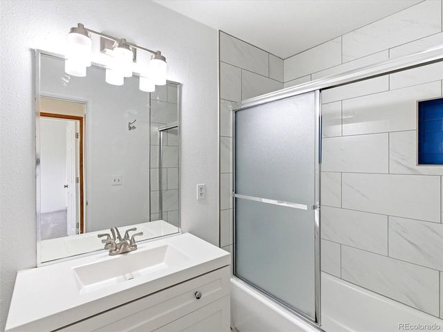 4246 S Granby St D, Aurora, CO 80014