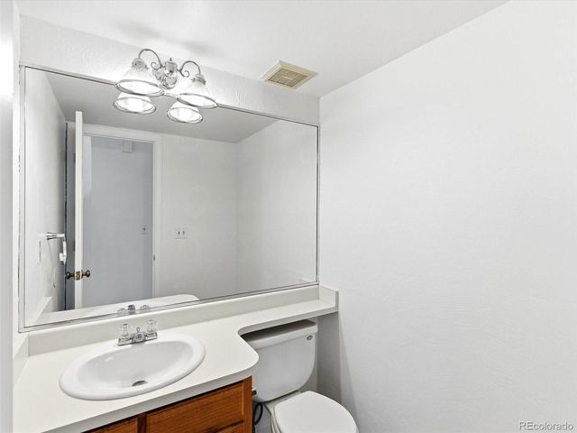 4246 S Granby St D, Aurora, CO 80014