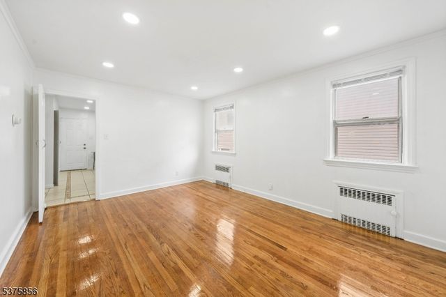 344 Elmwood Ave, East Orange City, NJ 07018