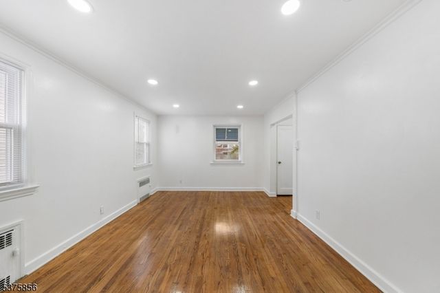 344 Elmwood Ave, East Orange City, NJ 07018