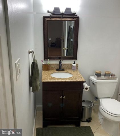 1051 HARBOUR DR, Palmyra, NJ 08065