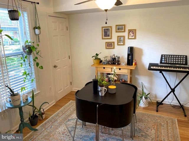 1051 HARBOUR DR, Palmyra, NJ 08065