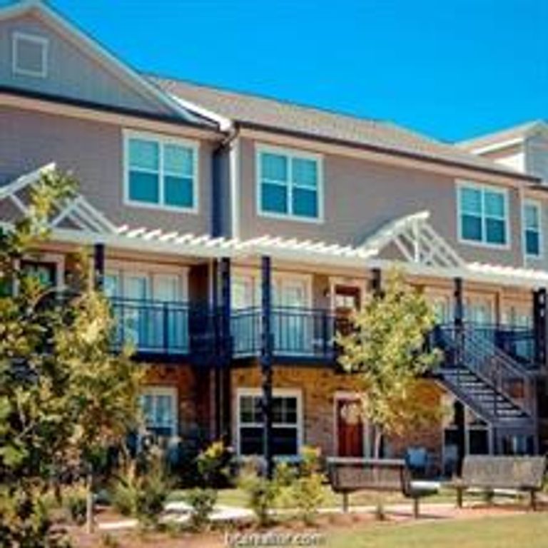 1725 Harvey Mitchell Parkway S 2423, College Station, TX 77840 — exterior