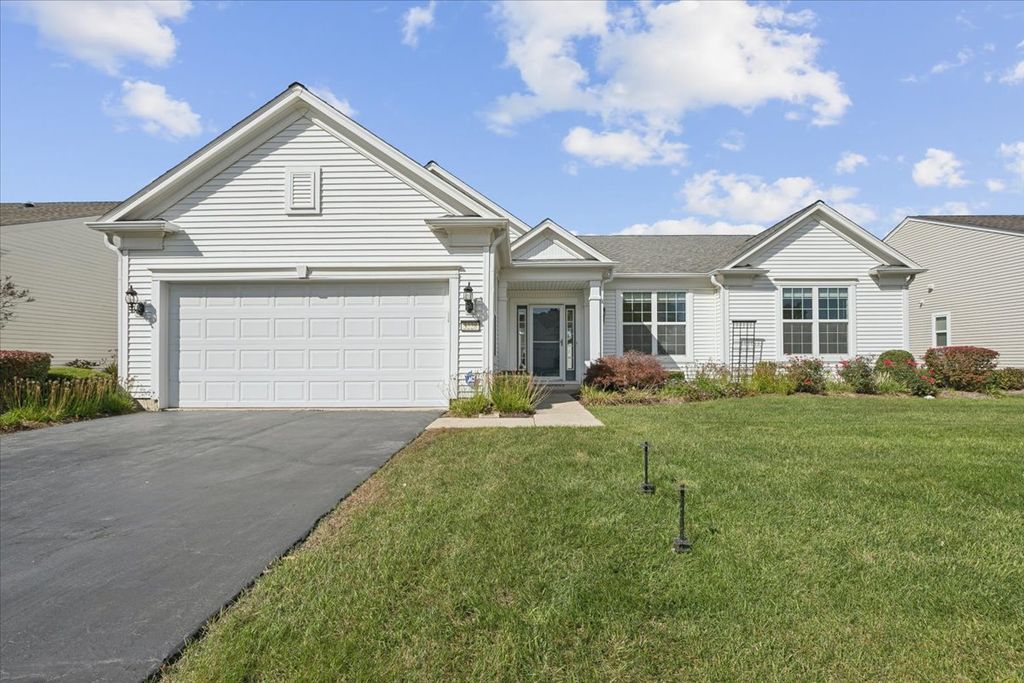 3228 Province Circle, Mundelein, IL 60060 — photo 2