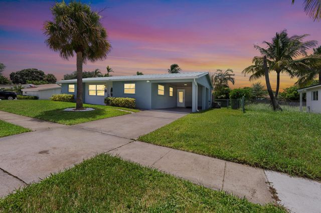 204 Circle E, Jupiter, FL 33458