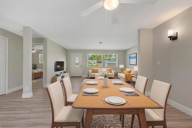 204 Circle E, Jupiter, FL 33458
