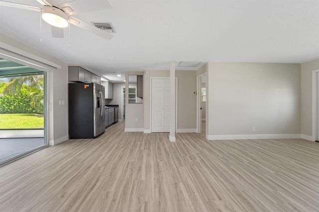 204 Circle E, Jupiter, FL 33458