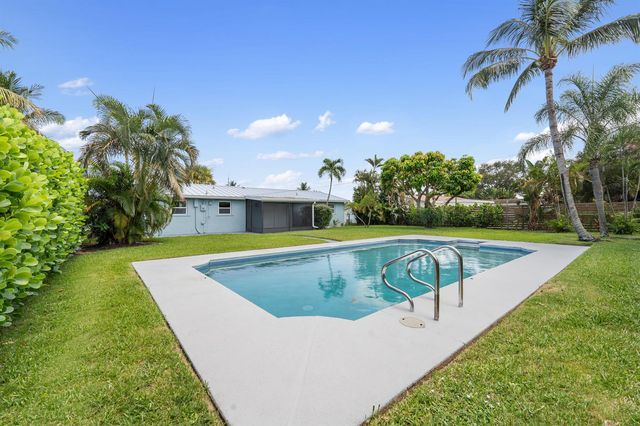 204 Circle E, Jupiter, FL 33458