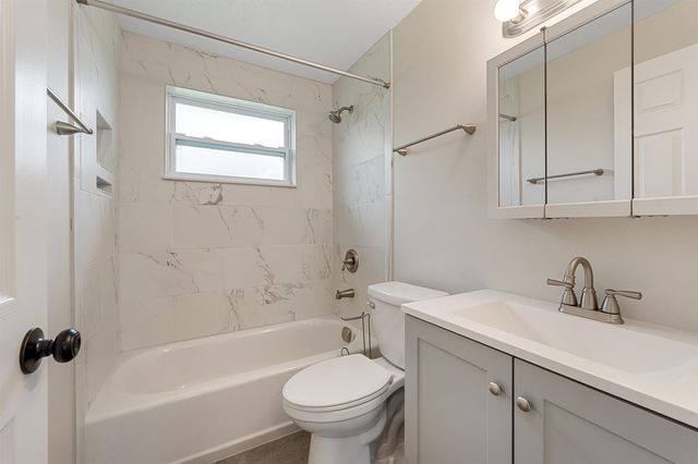 204 Circle E, Jupiter, FL 33458