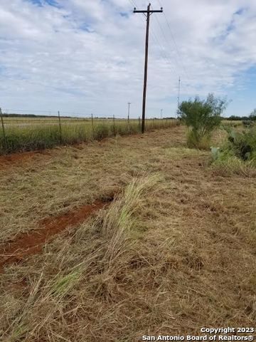 0 HWY-85, Dilley, TX 78017