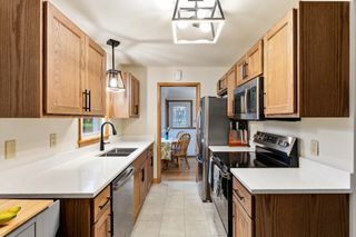 1440 Lydia Avenue W, Roseville, MN 55113