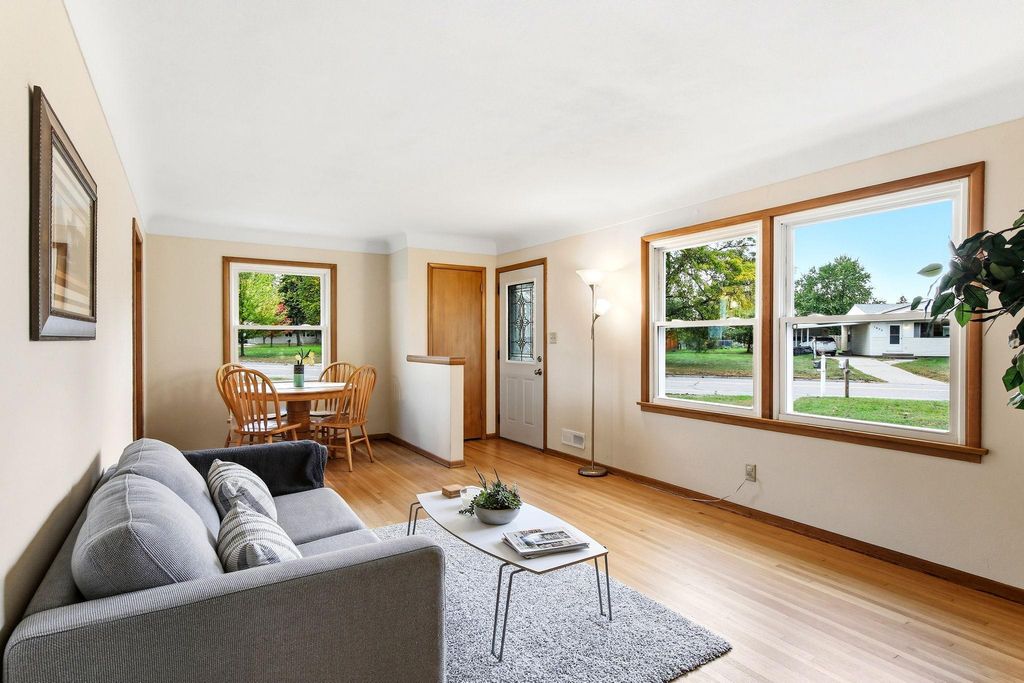 1440 Lydia Avenue W, Roseville, MN 55113 — photo 4