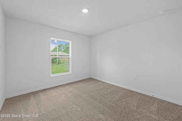 2892 Grant Avenue SE, Palm Bay, FL 32909
