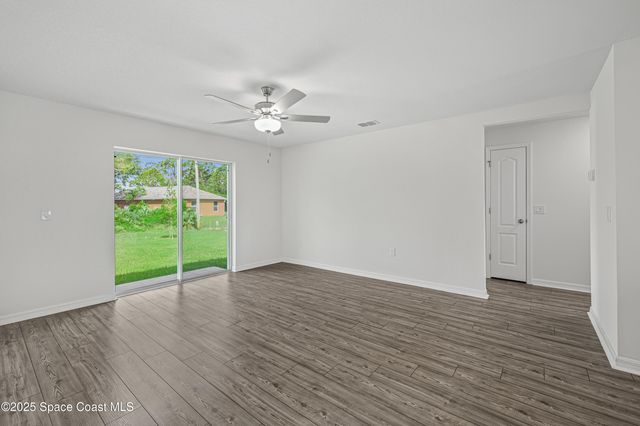 2892 Grant Avenue SE, Palm Bay, FL 32909