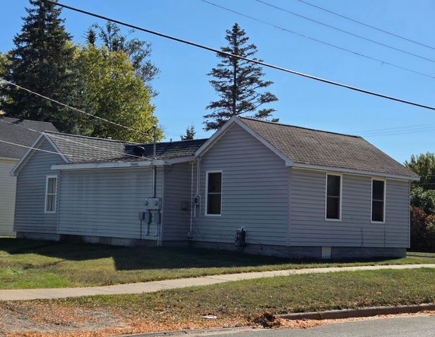 610 Spruce Street, Grayling, MI 49738