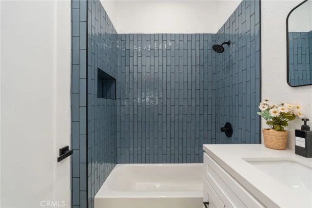 4065 Wall, Los Angeles, CA 90011