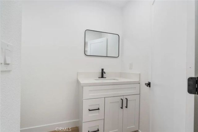 4065 Wall, Los Angeles, CA 90011