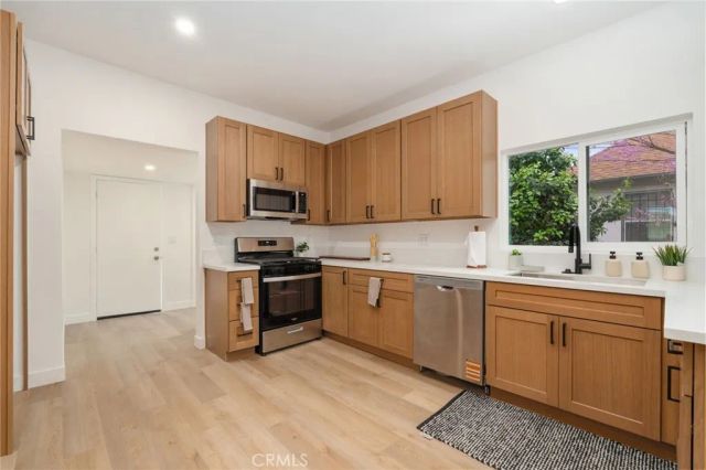 4065 Wall, Los Angeles, CA 90011