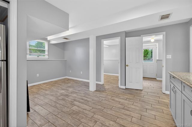 27 Frontier Lane, East Northport, NY 11731