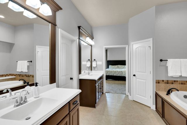 102 Willowbrook Drive, Waxahachie, TX 75165