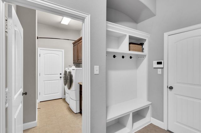 102 Willowbrook Drive, Waxahachie, TX 75165