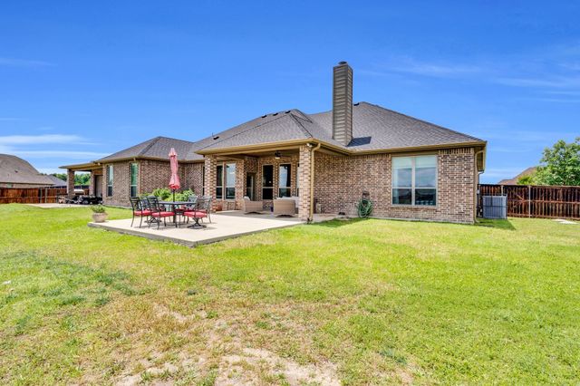 102 Willowbrook Drive, Waxahachie, TX 75165