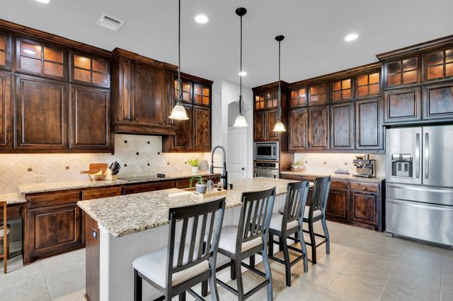 102 Willowbrook Drive, Waxahachie, TX 75165