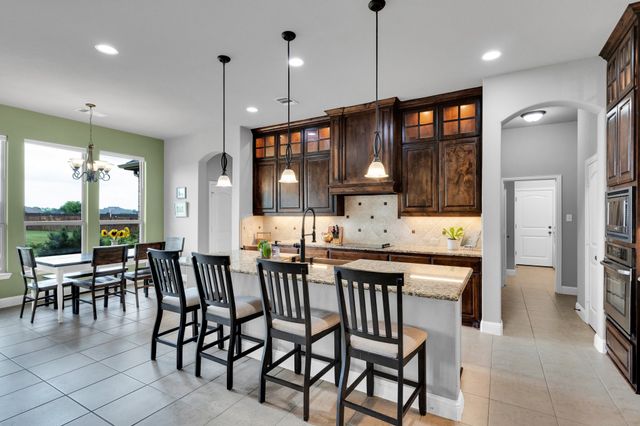 102 Willowbrook Drive, Waxahachie, TX 75165