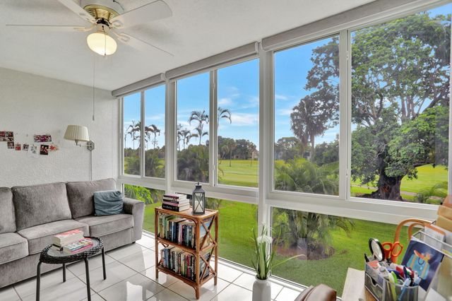 7610 NW 18th Street 205, Margate, FL 33063