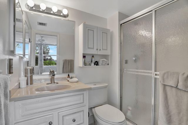 7610 NW 18th Street 205, Margate, FL 33063