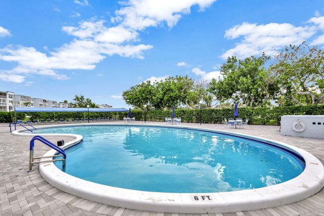 7610 NW 18th Street 205, Margate, FL 33063