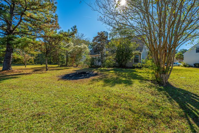 444 Jamestown Drive, Summerville, SC 29486