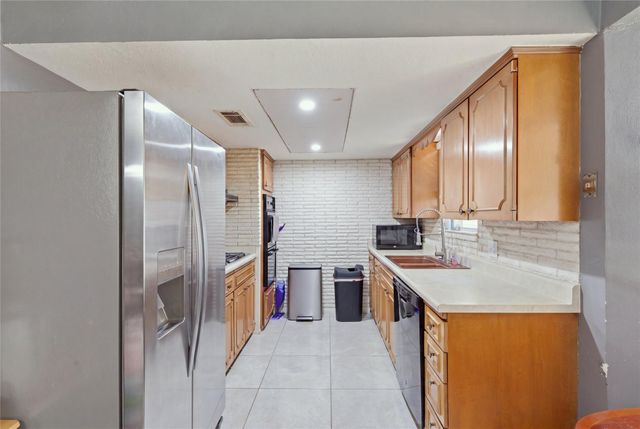 5915 Black Maple Lane, Houston, TX 77088