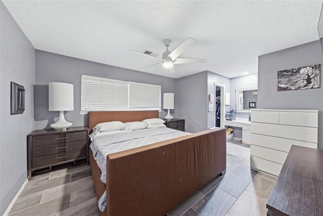 5915 Black Maple Lane, Houston, TX 77088