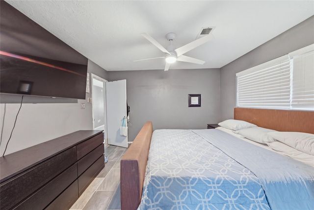 5915 Black Maple Lane, Houston, TX 77088