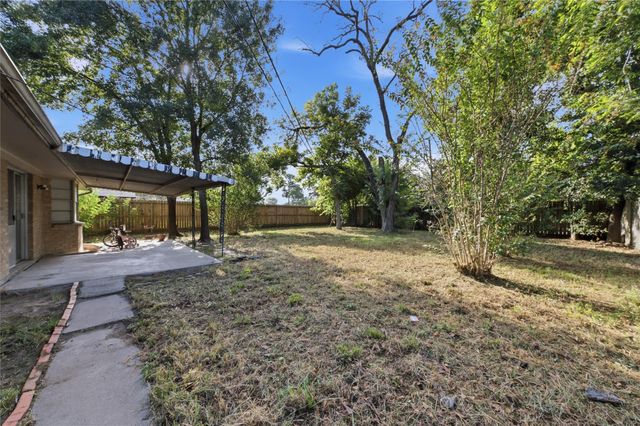 5915 Black Maple Lane, Houston, TX 77088