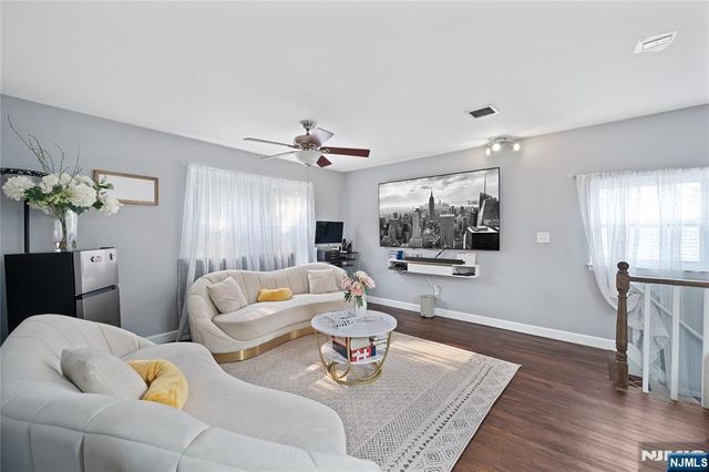90 Doherty Drive, Clifton, NJ 07013
