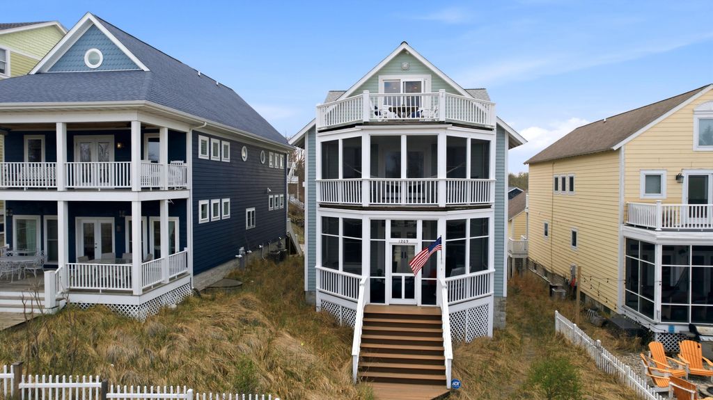 1209 Lake Shore Drive, Michigan City, IN 46360