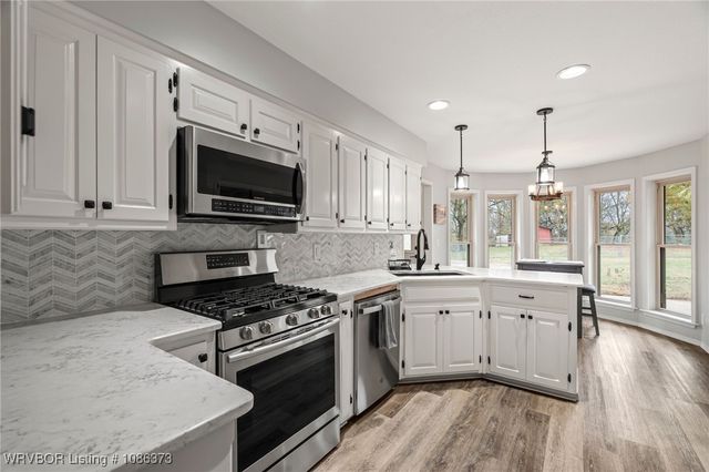 4107 Mudtown Road, Lavaca, AR 72941