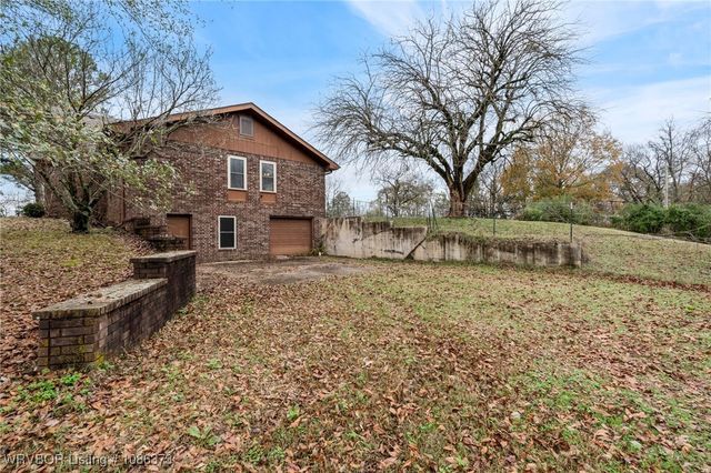 4107 Mudtown Road, Lavaca, AR 72941