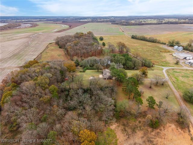 4107 Mudtown Road, Lavaca, AR 72941