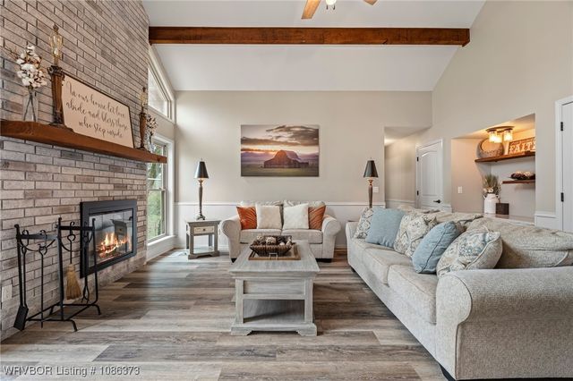 4107 Mudtown Road, Lavaca, AR 72941