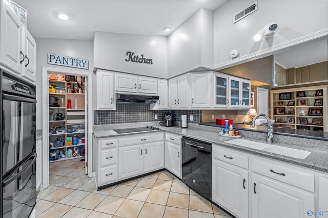 300 Crystal Lake Drive NE, Fort Payne, AL 35967