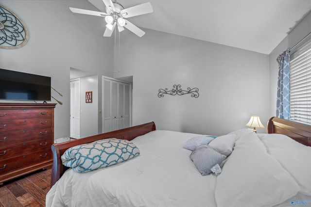 300 Crystal Lake Drive NE, Fort Payne, AL 35967