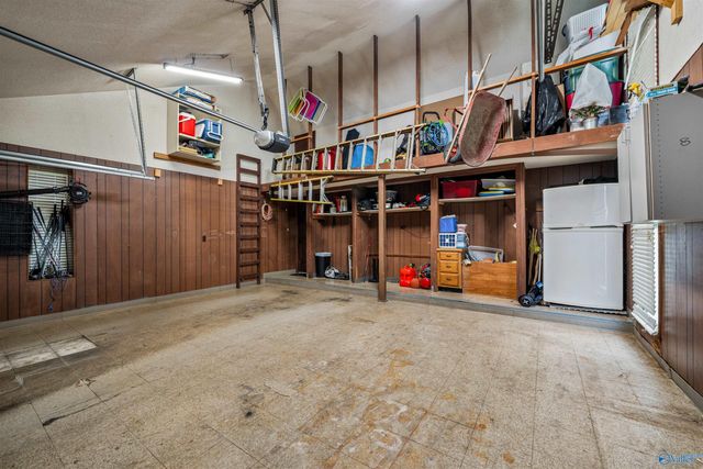 300 Crystal Lake Drive NE, Fort Payne, AL 35967